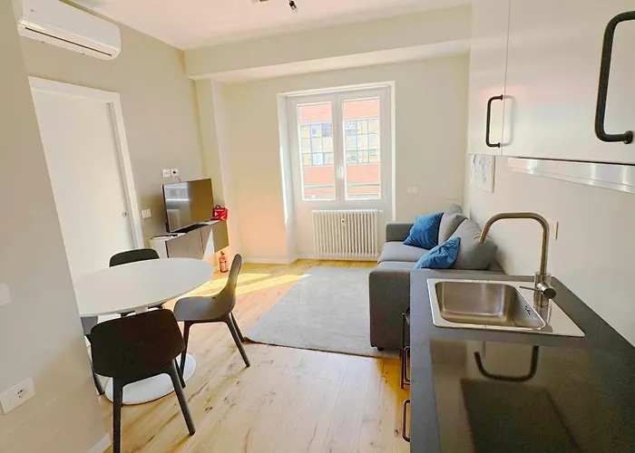 Conte home in Milan